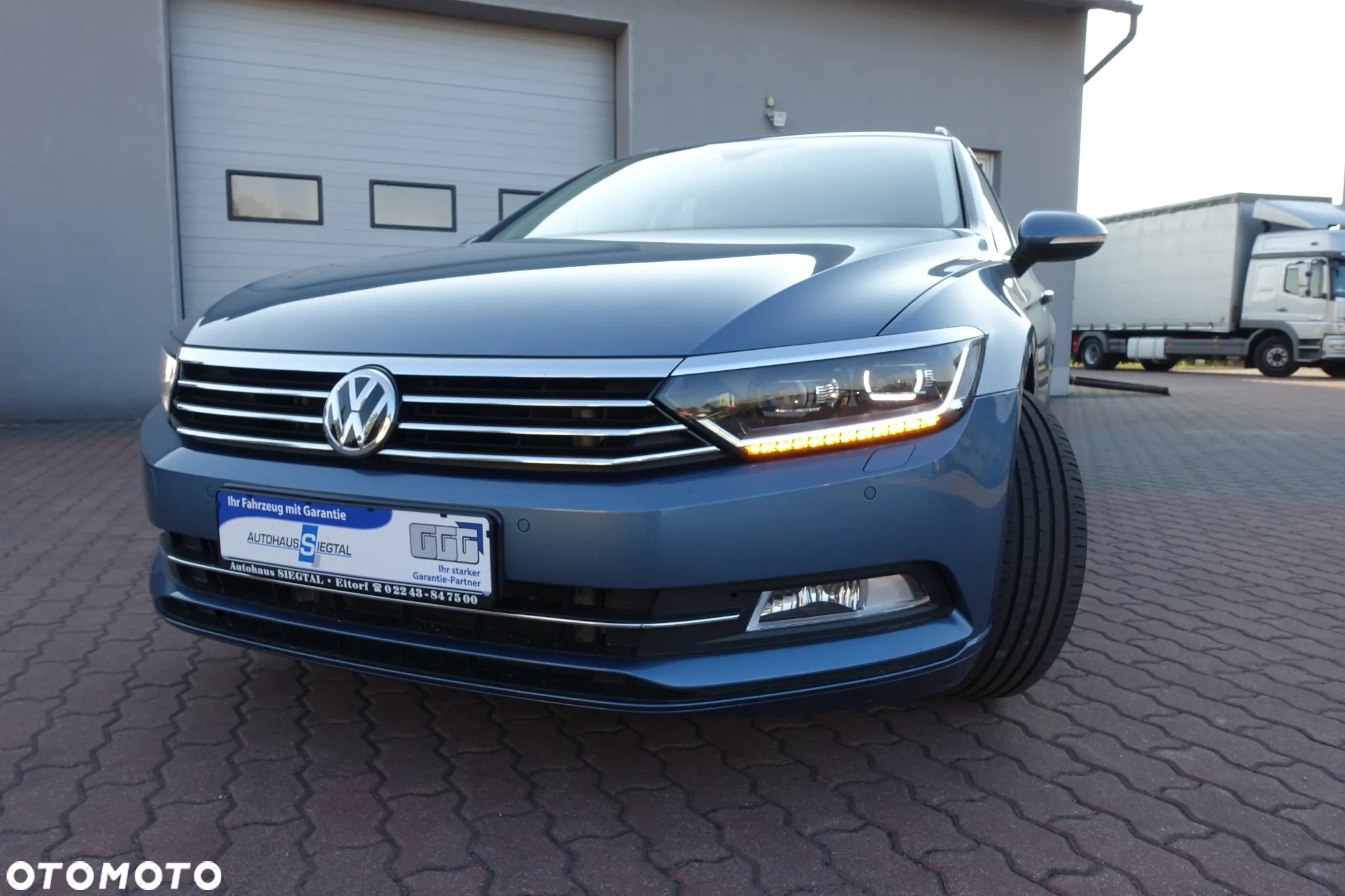 Volkswagen Passat - 22