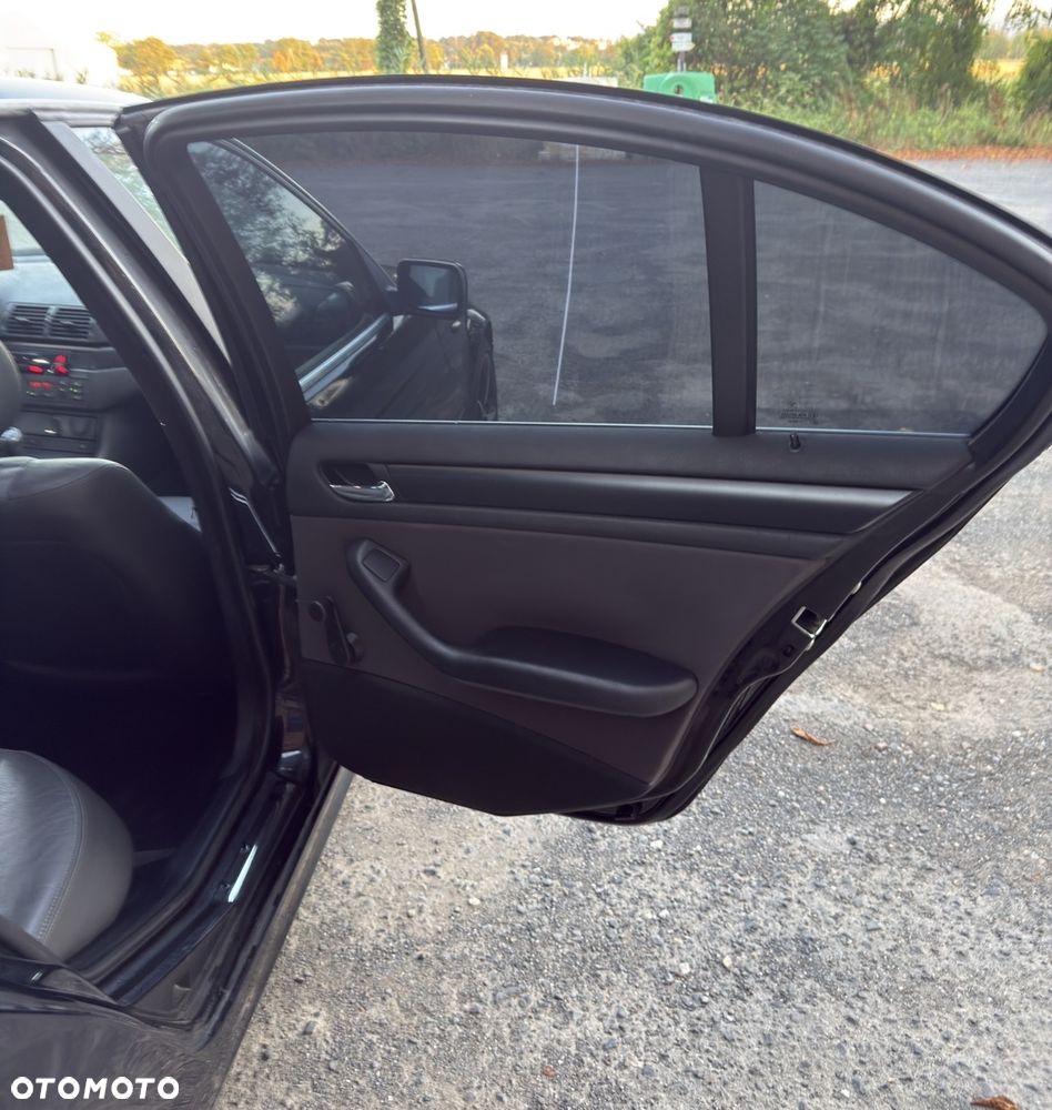 BMW Seria 3 320d - 16
