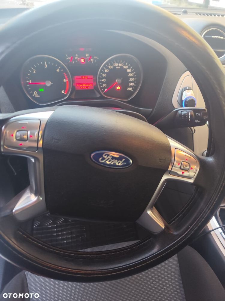 Ford Mondeo - 13