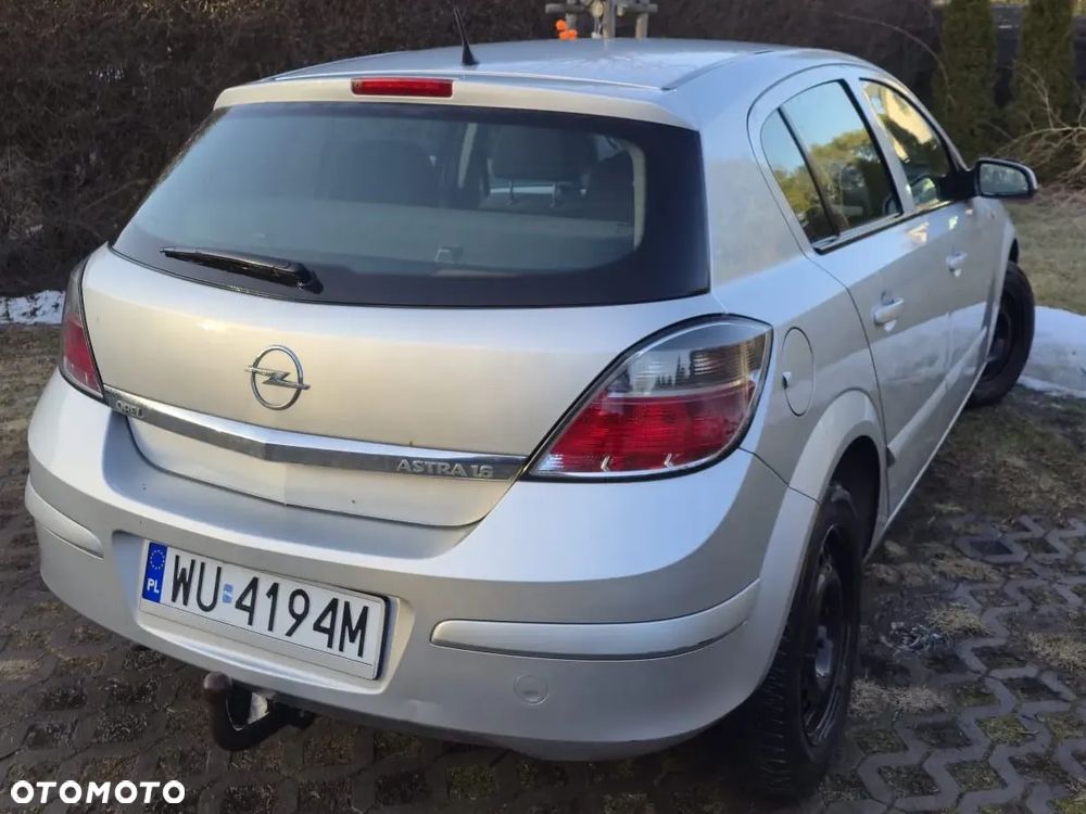 Opel Astra 1.6 Enjoy - 16