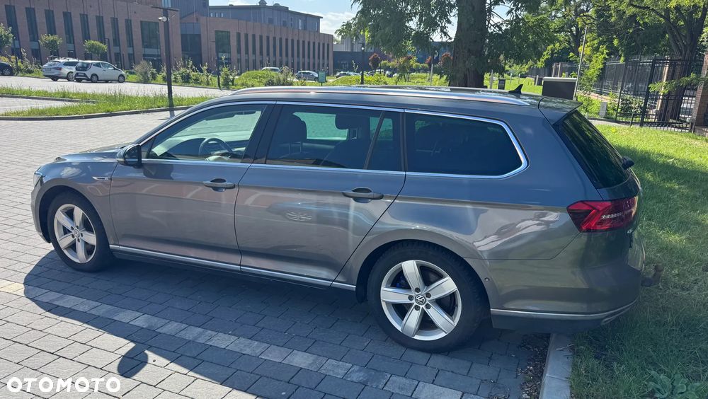 Volkswagen Passat - 5