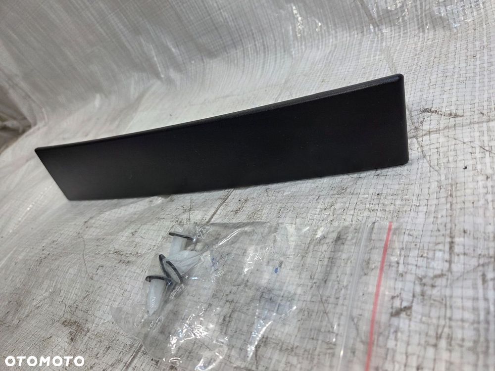 FORD FOCUS MK2 PRAWA TYŁ  LISTWA OSŁONA SŁUPKA DRZWI SZYBY 4M51A254A40-AF - 3