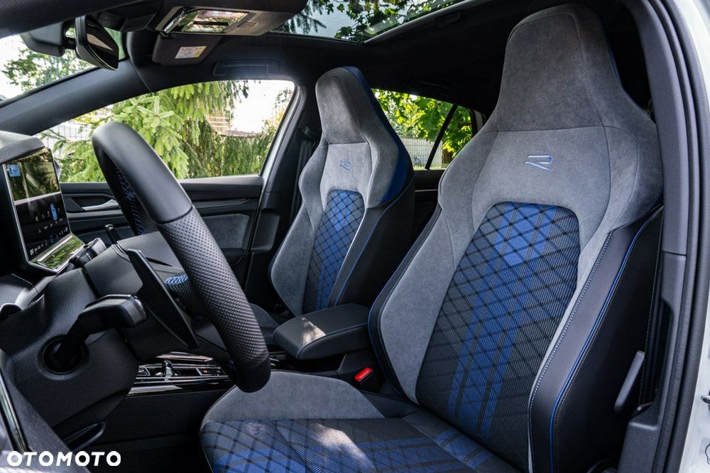 Volkswagen Golf - 29