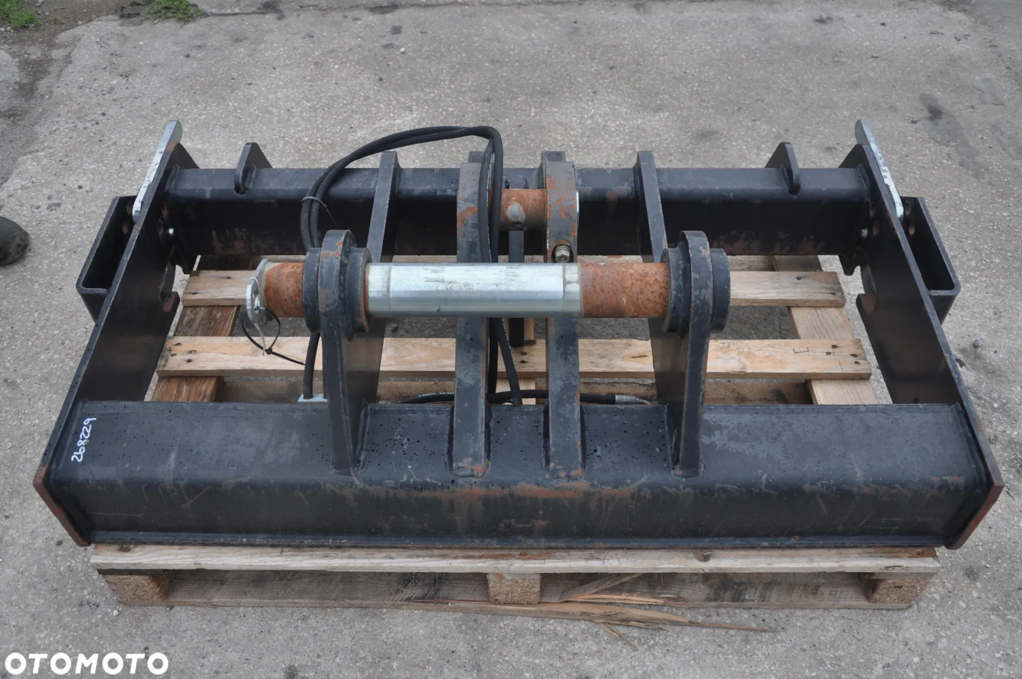 Karetka Qfit jcb - 2