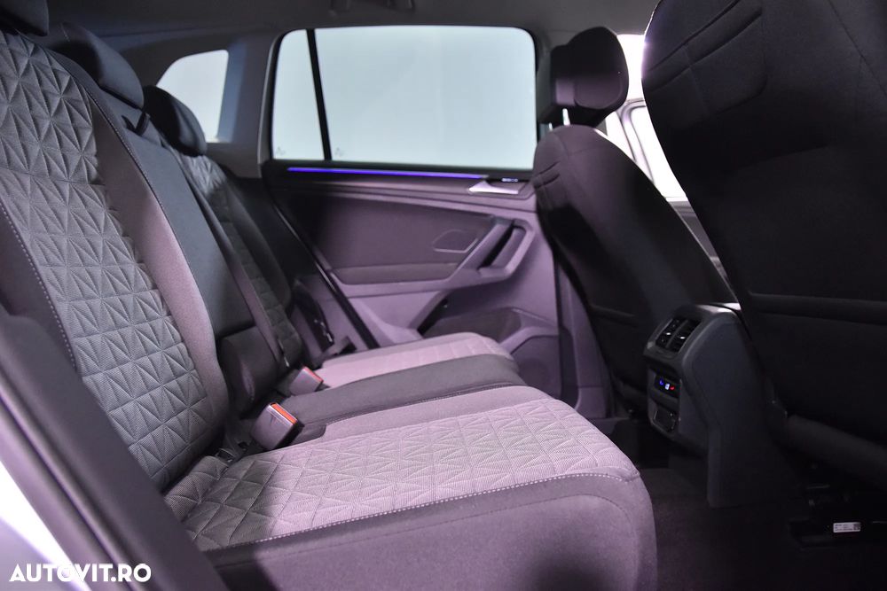 Volkswagen Tiguan - 13
