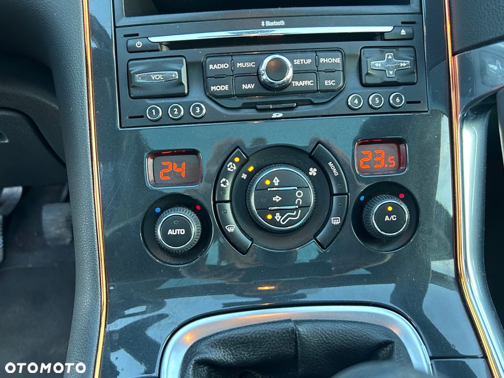 Peugeot 3008 HDi 150 Allure - 20