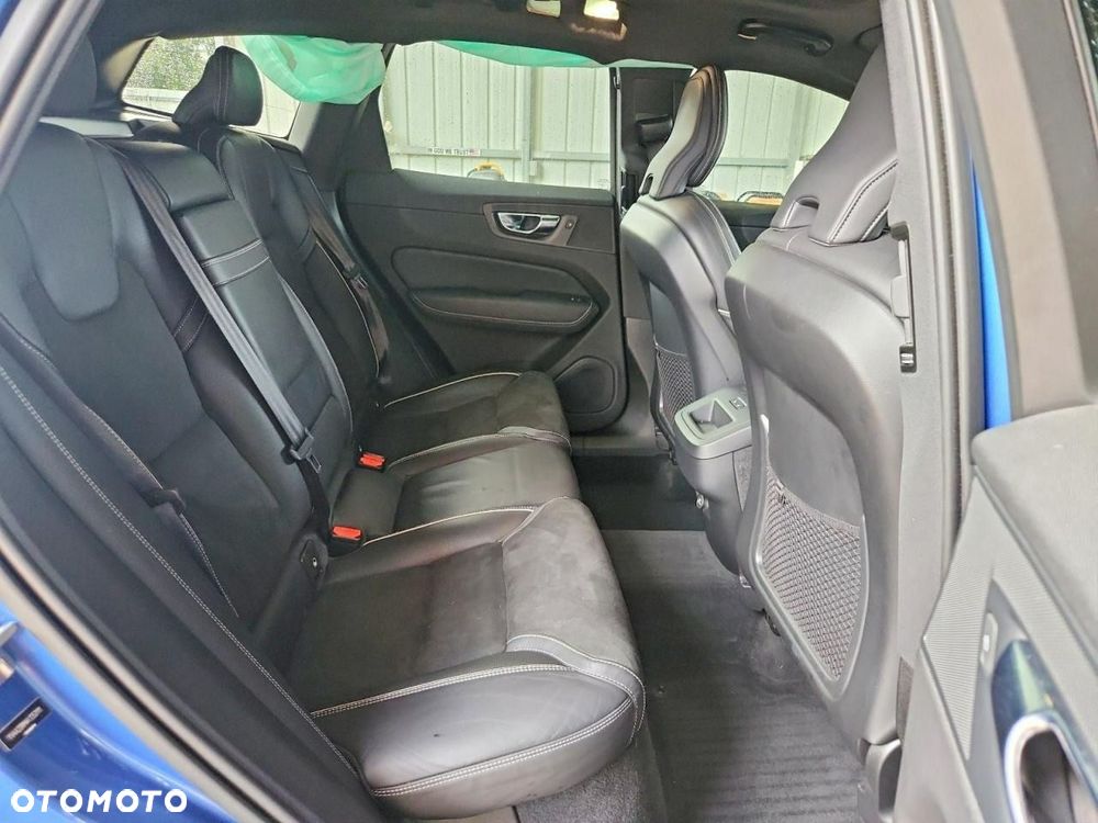 Volvo XC 60 T6 AWD R-Design - 10