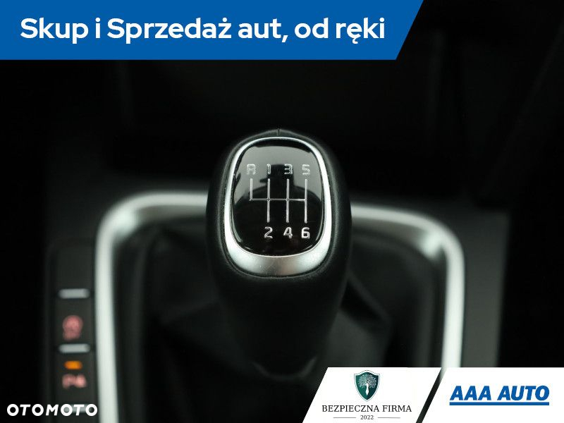 Kia Ceed - 14