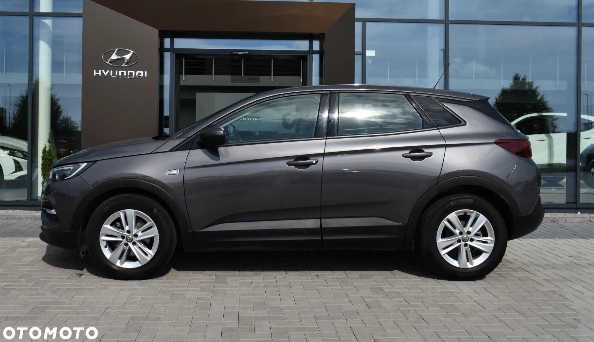 Opel Grandland X 1.2 T Enjoy S&S - 8