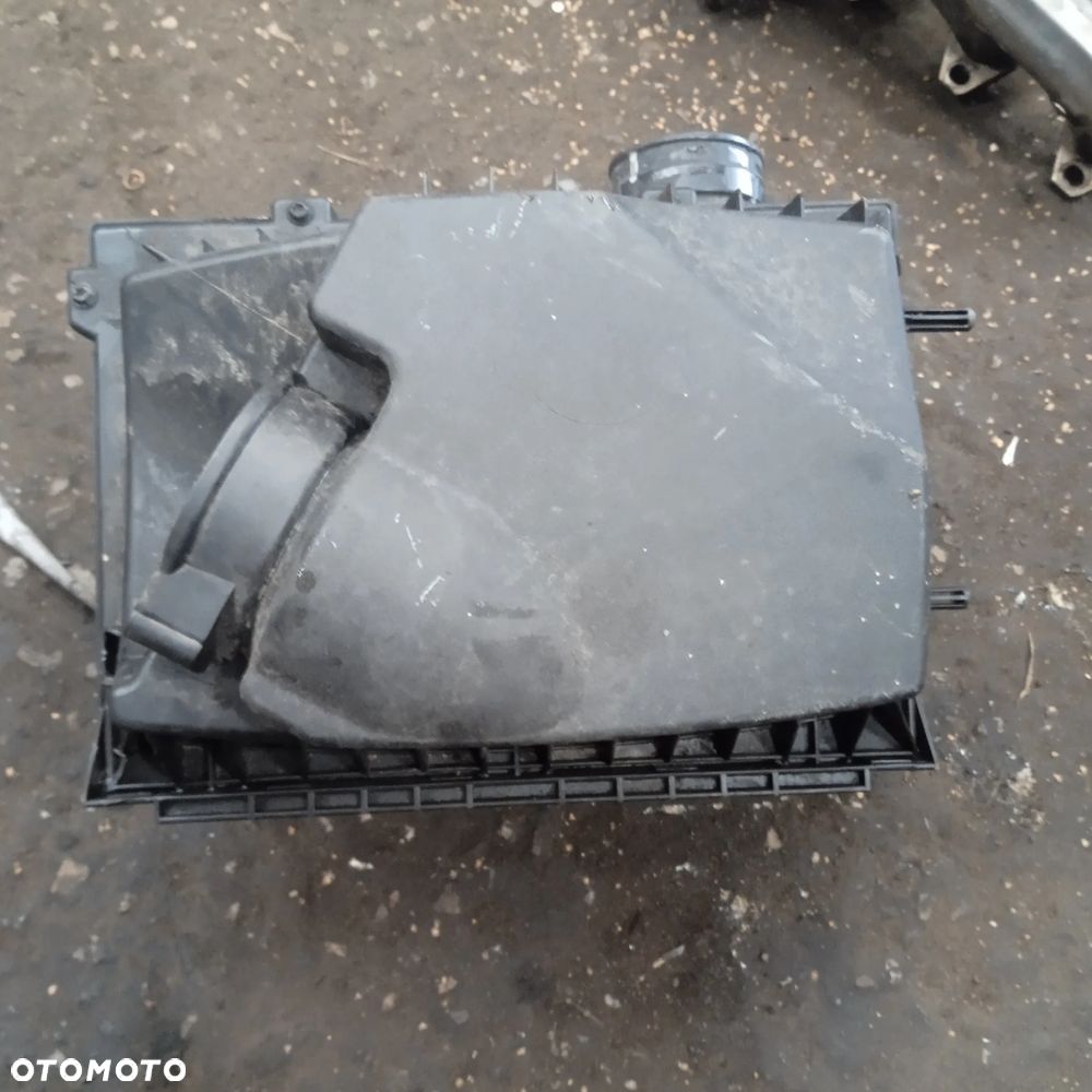 Obudowa filtra powietrza Master 2.3 165008632R - 2