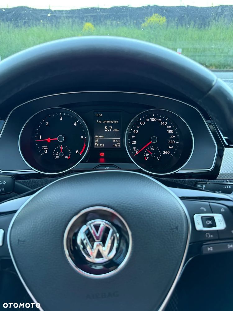 Volkswagen Passat 2.0 TDI BMT Comfortline - 9