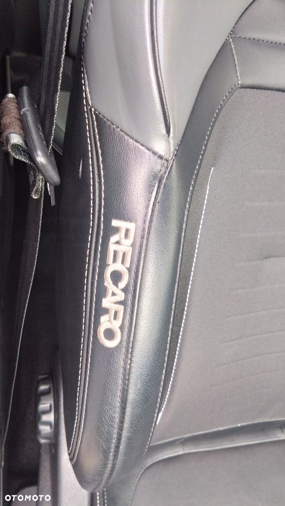 Ford Focus 2.0 EcoBlue ST-2 - 10