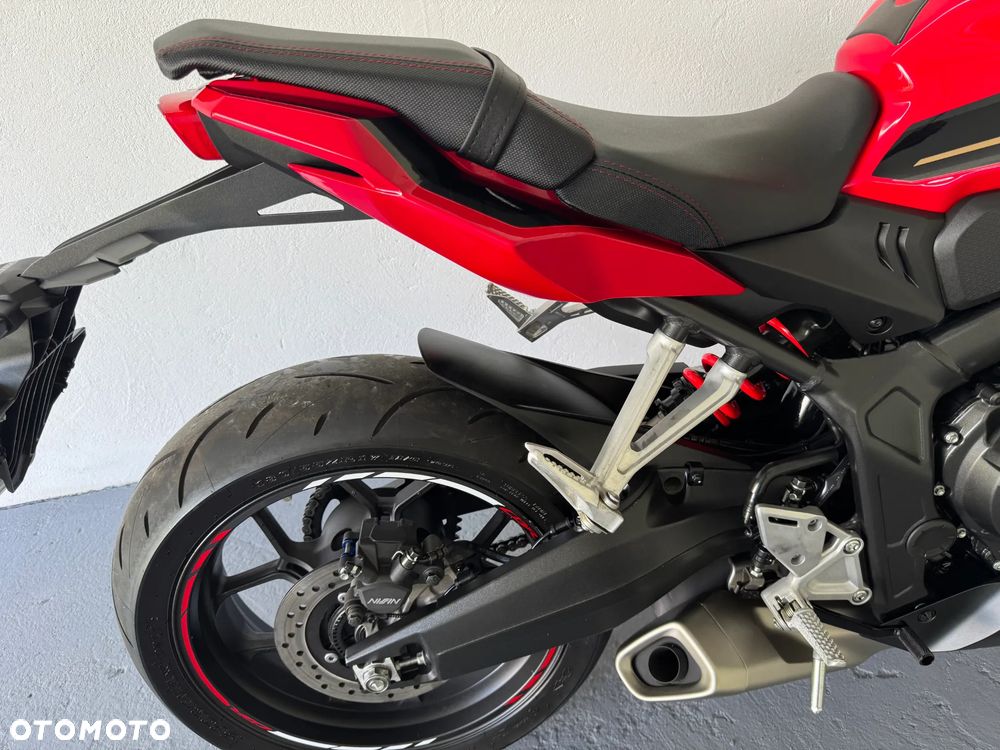 Honda CBR - 19