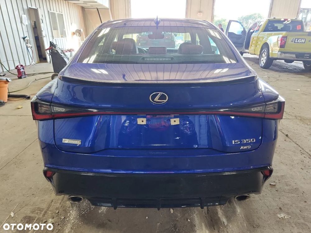 Lexus IS 200t / 300 F Sport - 8