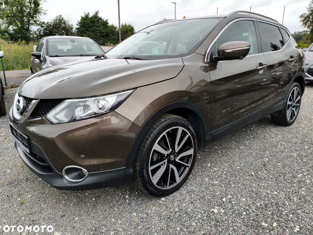 Nissan Qashqai 1.2 DIG-T TEKNA+ - 2