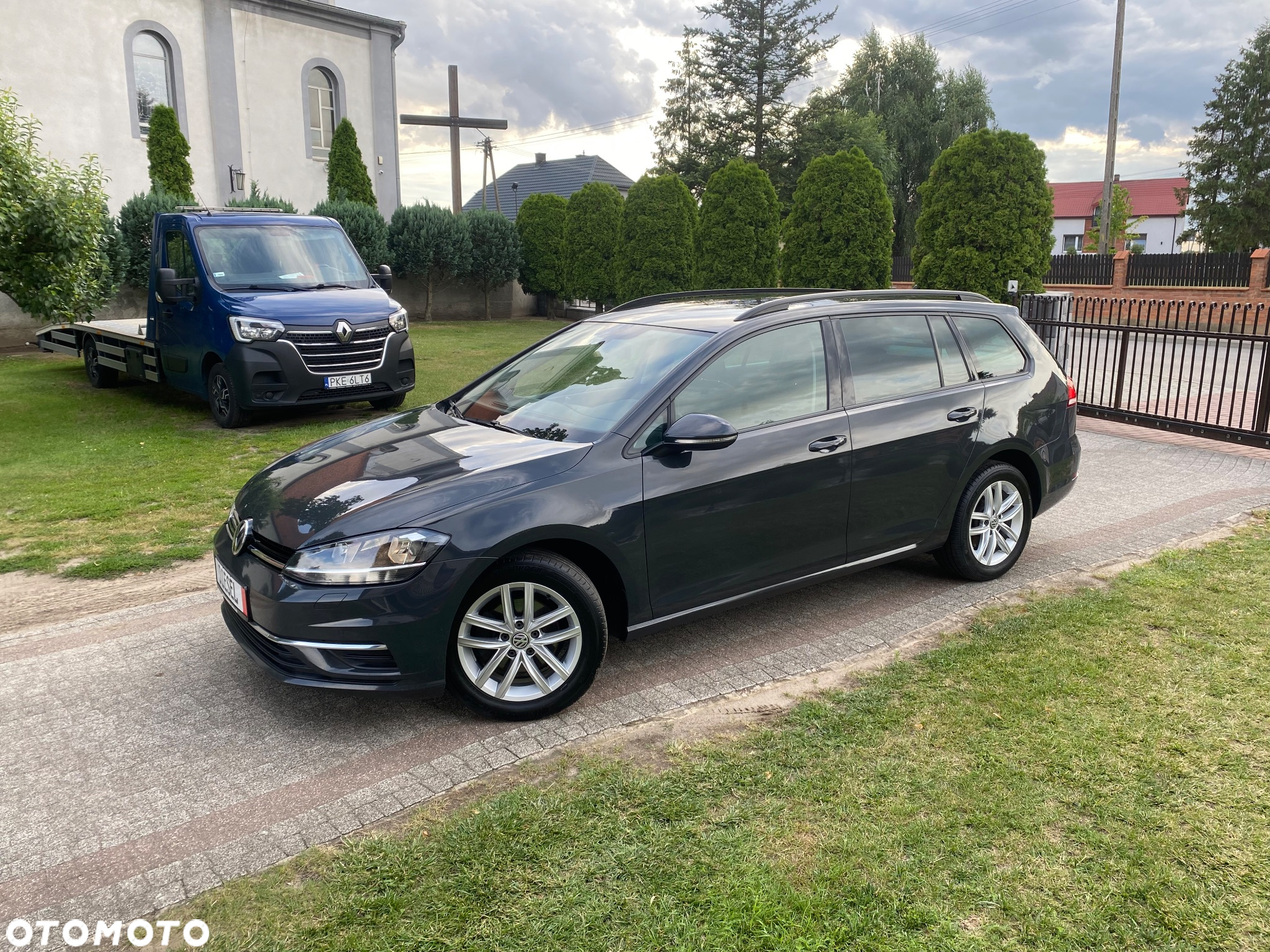 Volkswagen Golf 1.6 TDI (BlueMotion Technology) Comfortline - 4
