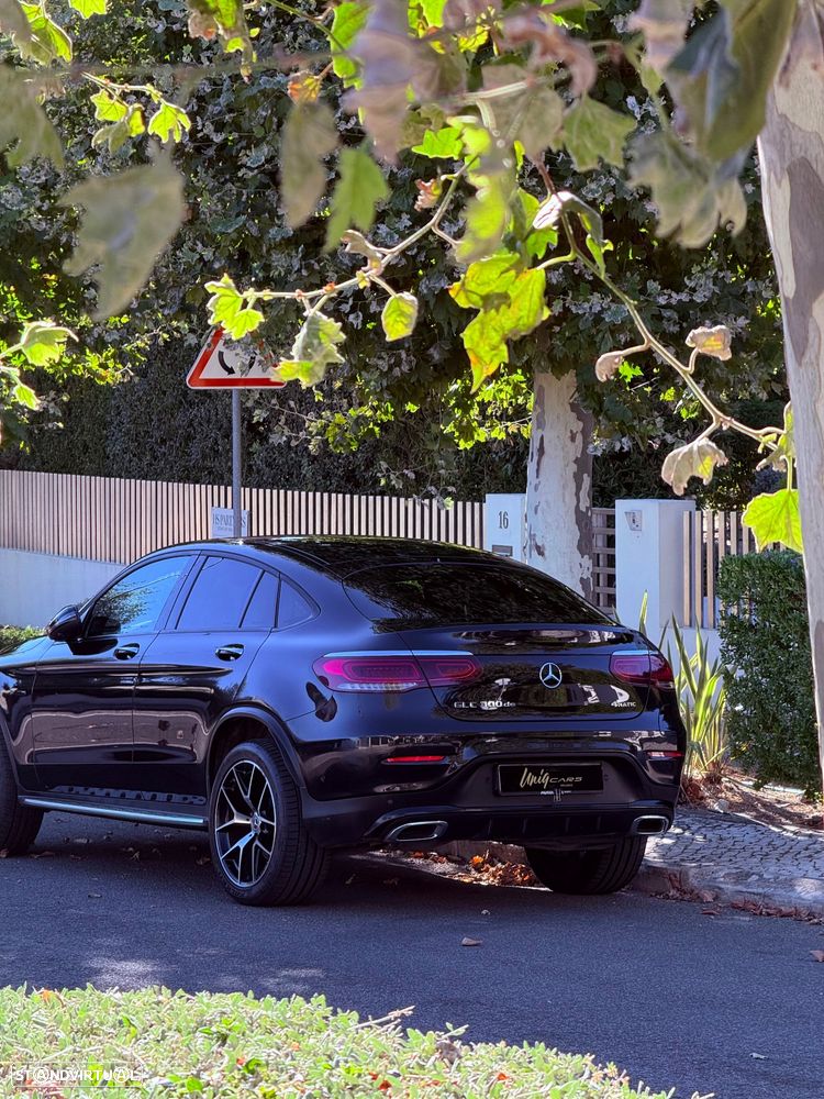 Mercedes-Benz GLC 300 de Coupe 4Matic 9G-TRONIC AMG Line - 17