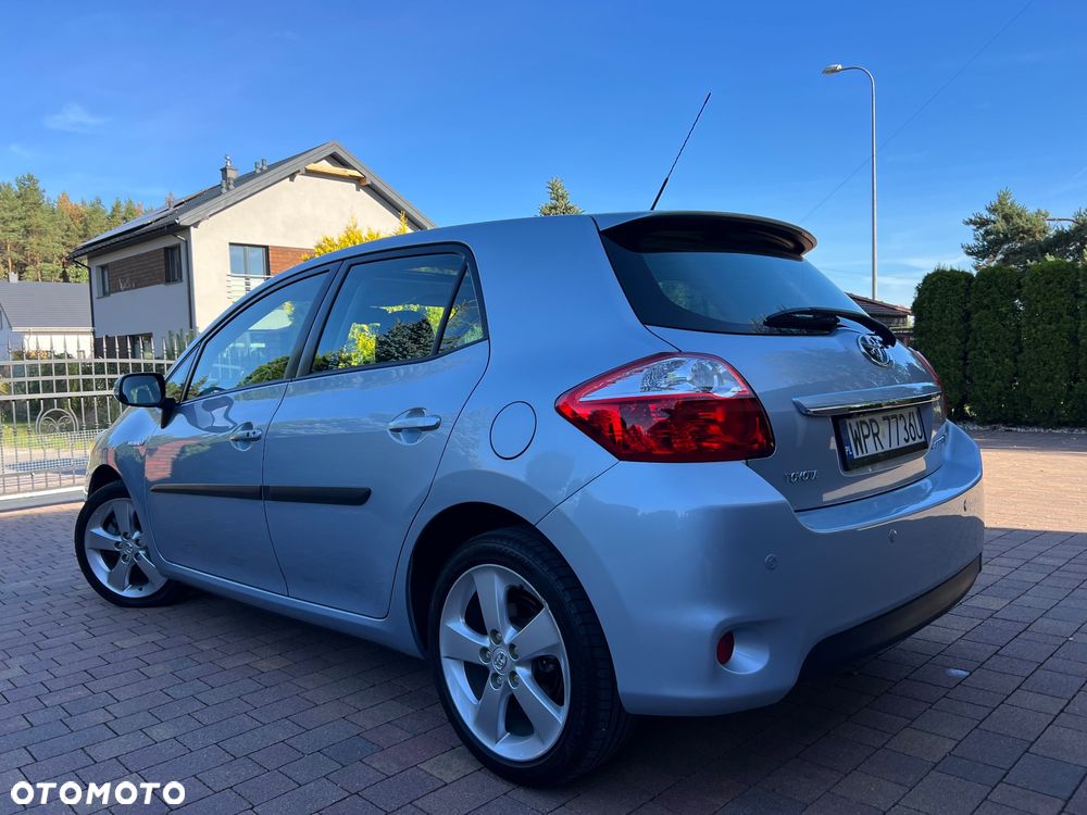 Toyota Auris 1.8 HSD Luna - 10