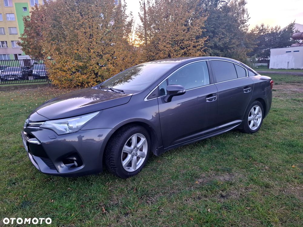 Toyota Avensis 2017 photo 3