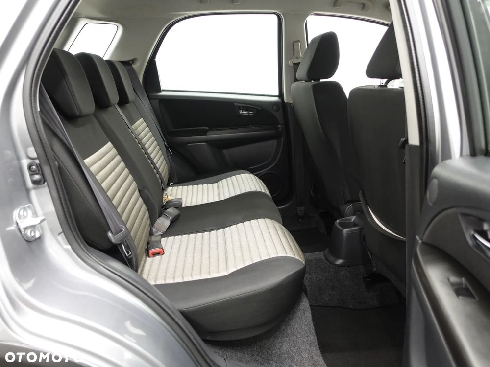 Fiat Sedici 1.6 16V 4x2 Emotion - 28