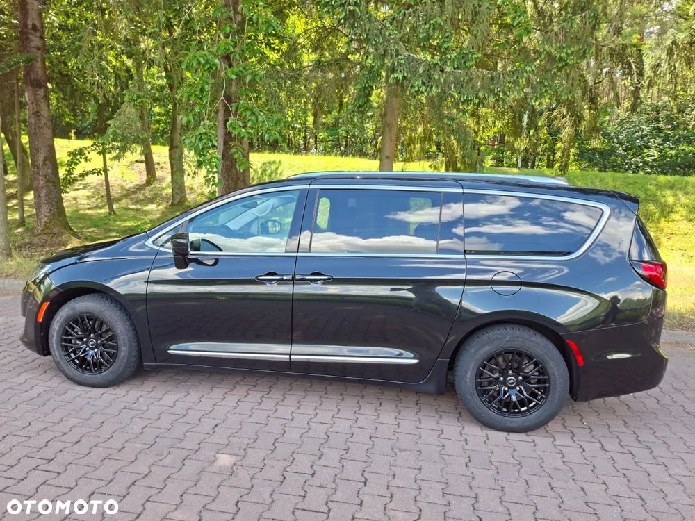 Chrysler Pacifica - 7