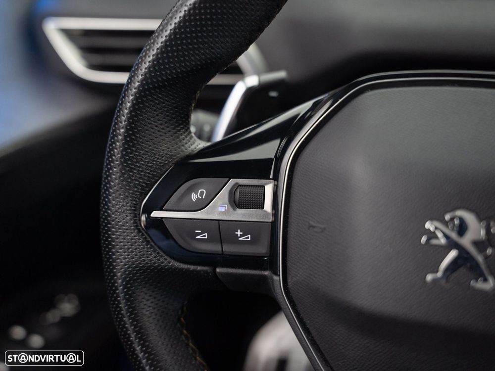 Peugeot 3008 1.6 Hybrid GT Pack e-EAT8 - 22