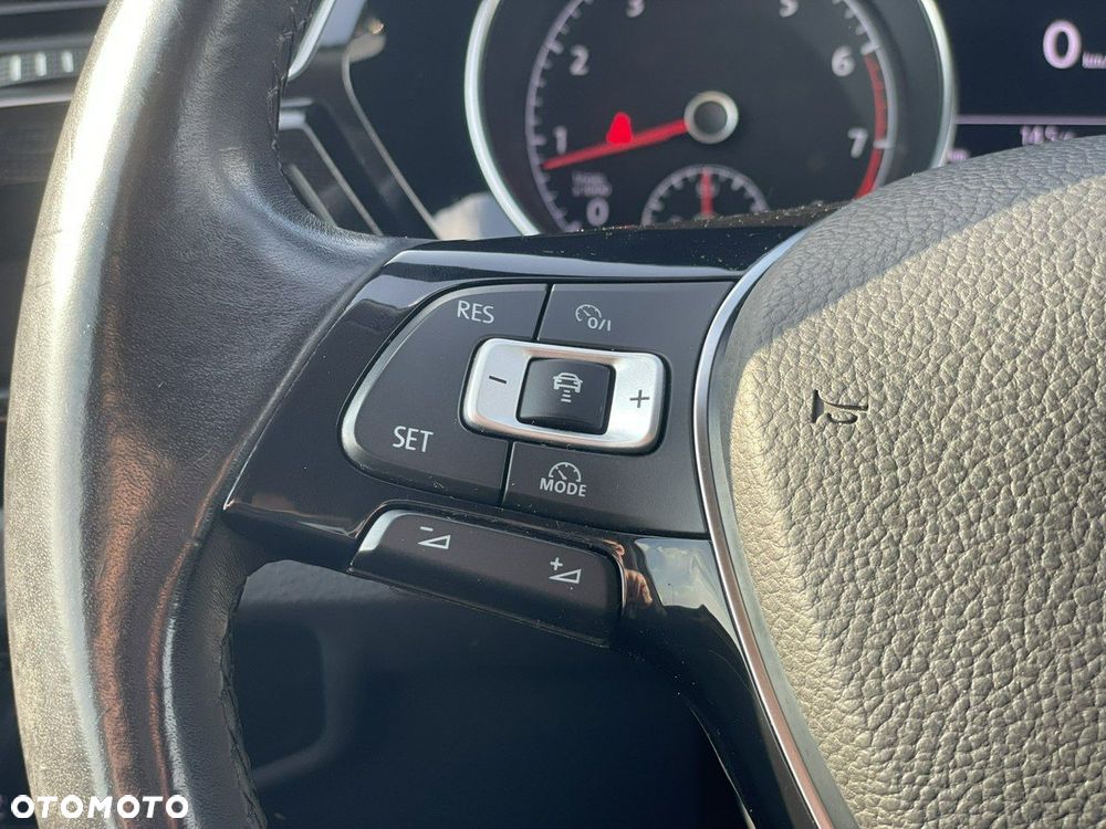 Volkswagen Touran 1.4 TSI (BlueMotion Technology) SOUND - 20