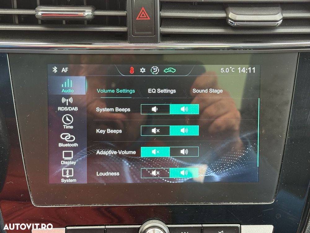 MG ZS EV Luxury - 23