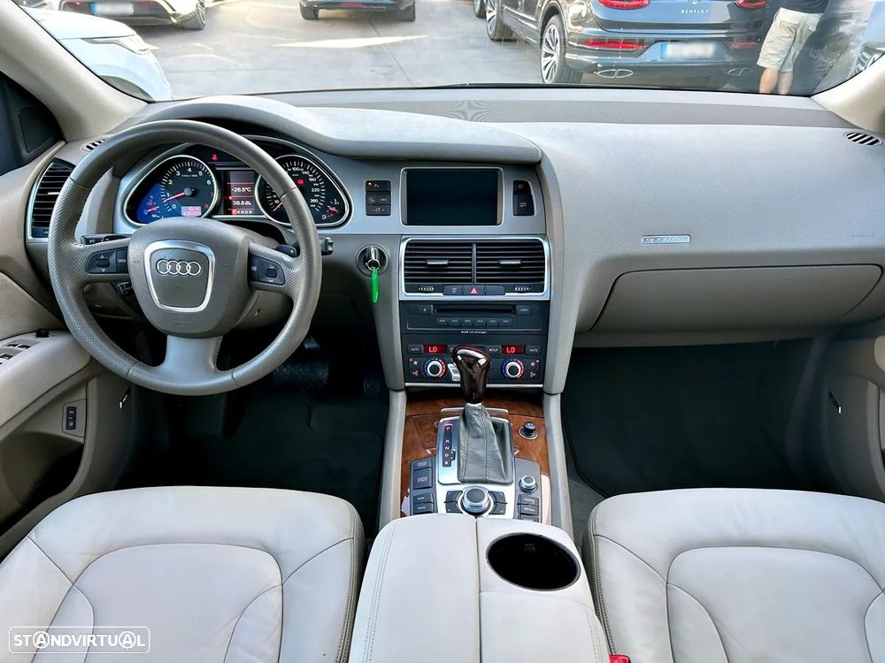 Audi Q7 4.2 V8 FSi quattro S-line Tiptronic - 9