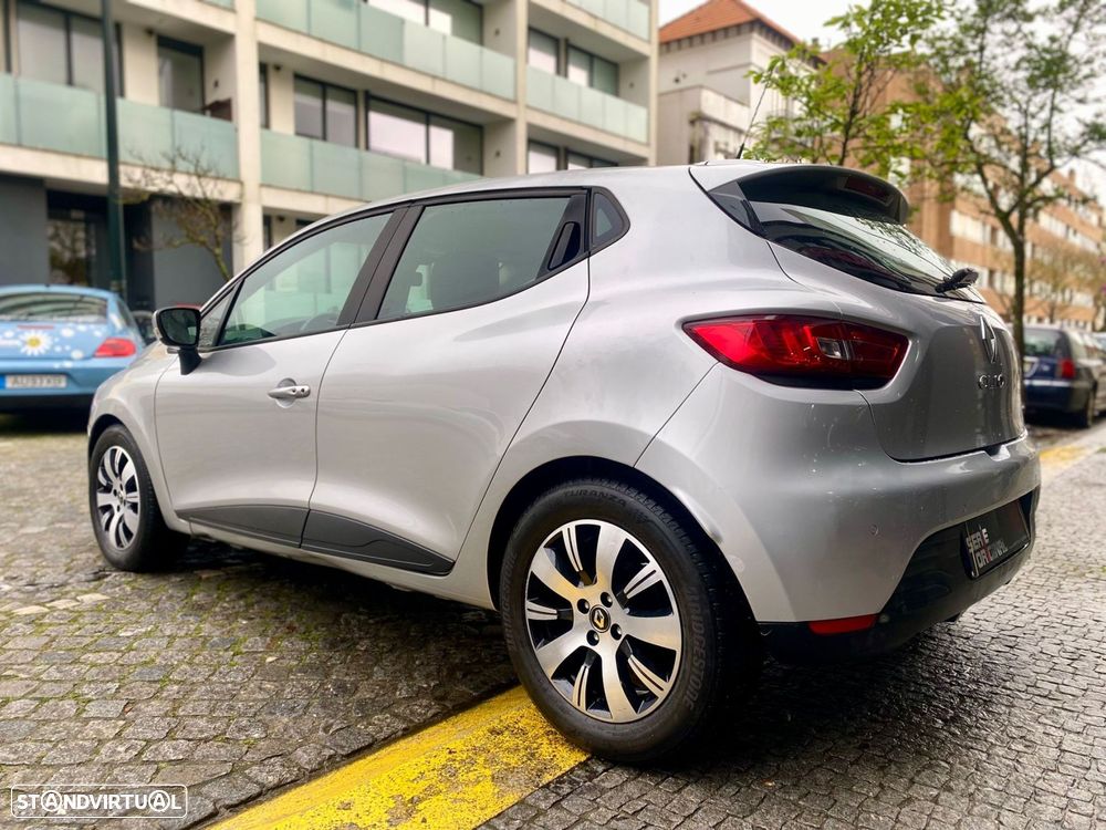 Renault Clio 1.5 dCi Confort - 9