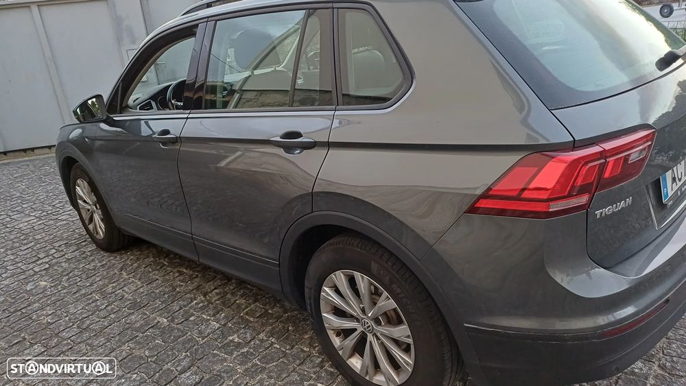 VW Tiguan 1.6 TDI Tech - 10