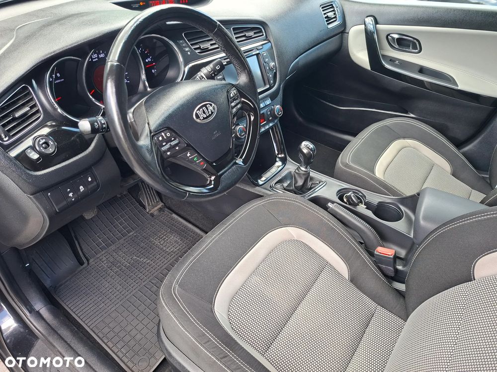 Kia Ceed 1.6 GDI Business Line - 16