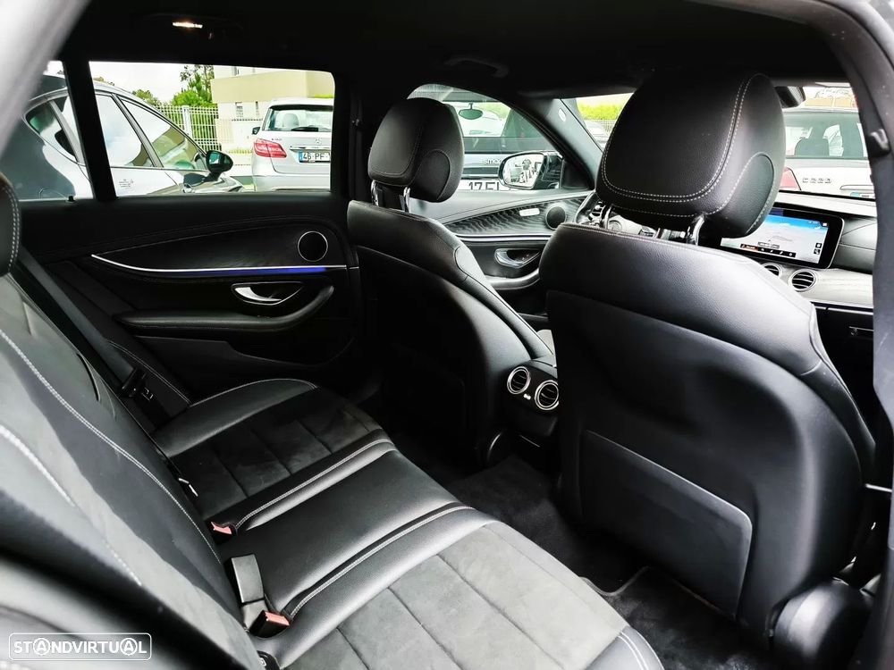 Mercedes-Benz E 300 de AMG Line - 24