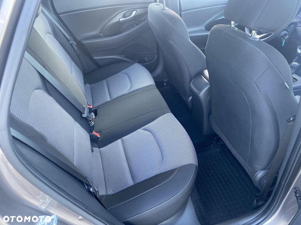 Hyundai i30 - 13