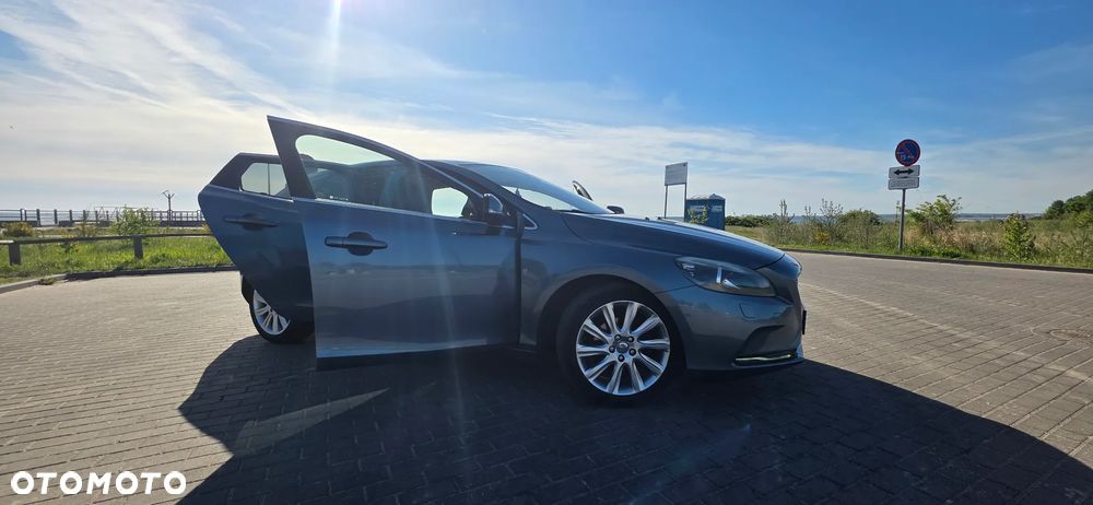 Volvo V40 D2 R-Design Summum - 10