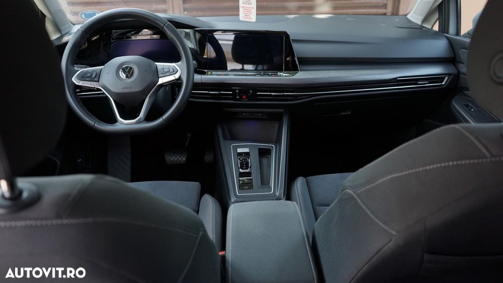 Volkswagen Golf 1.5 eTSI ACT DSG MHEV Style - 9