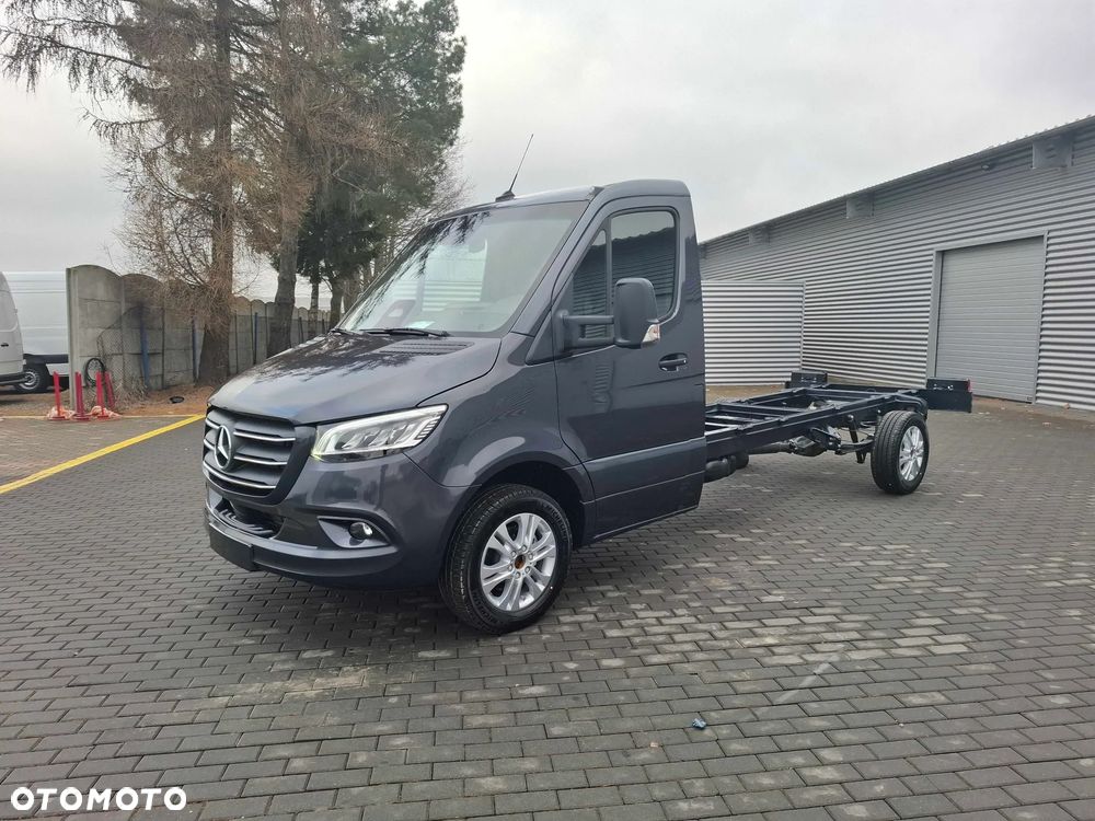 Mercedes-Benz Sprinter 319 CDI - 2