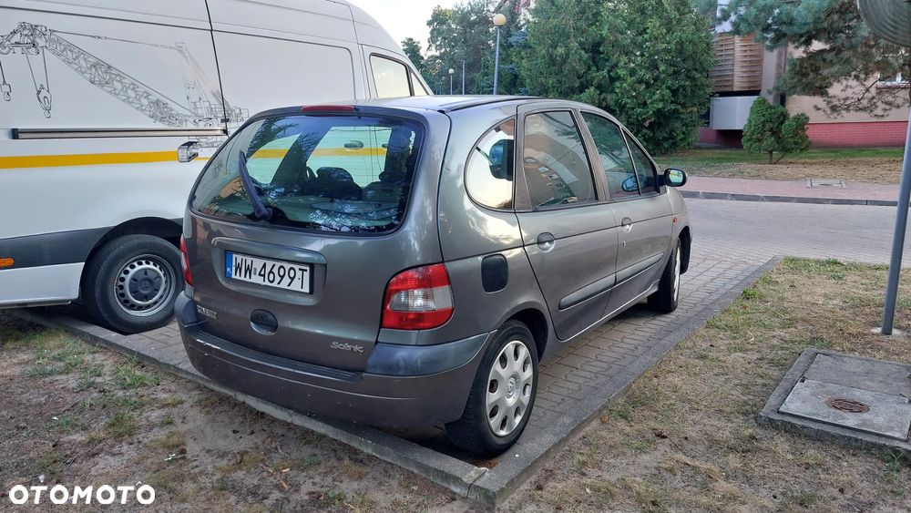 Renault Scenic 1.6 16V EXpression - 2