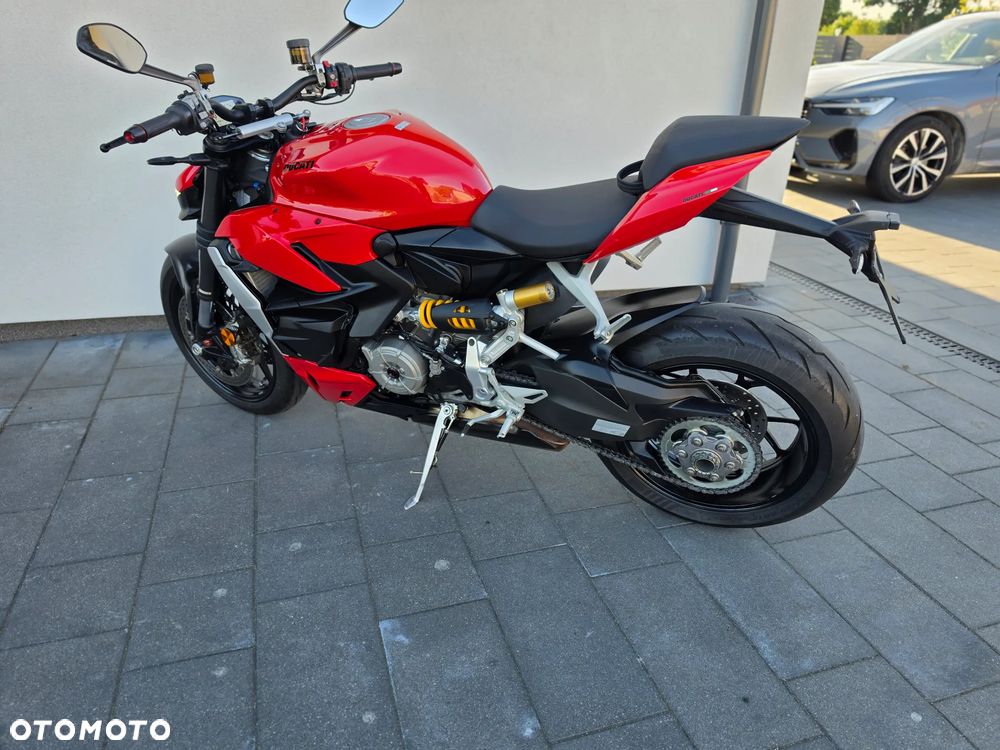 Ducati Streetfighter V2 - 23