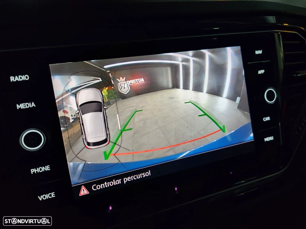 Mercedes-Benz A 250 Limousine e AMG Line - 16