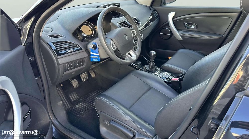 Renault Mégane Sport Tourer ENERGY dCi 110 Start & Stopp Bose Edition - 9