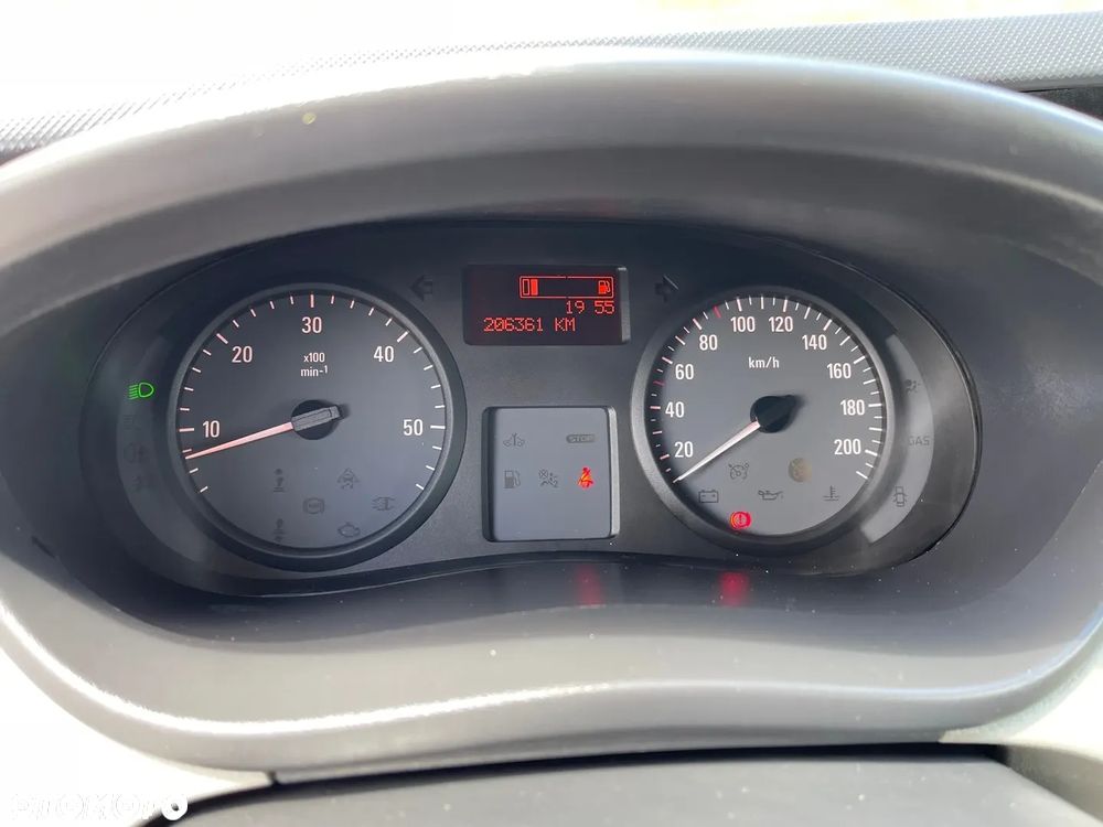 Opel Vivaro - 27