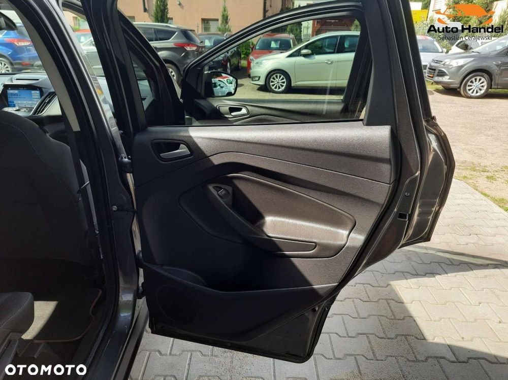 Ford Kuga 1.5 EcoBoost 2x4 Titanium - 41