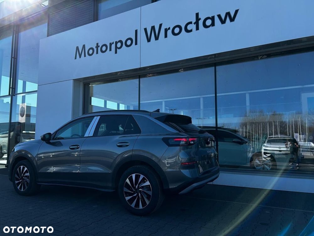 Volkswagen T-Roc - 4