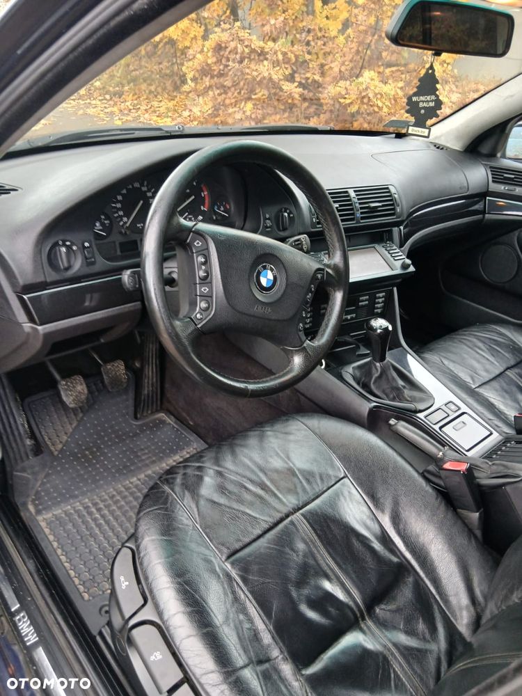 BMW Seria 5 520d - 8