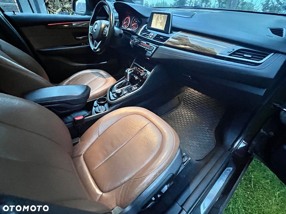 BMW Seria 2 218i Luxury Line - 10