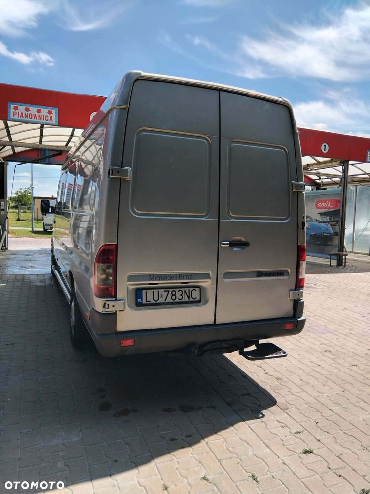 Mercedes-Benz Sprinter - 5