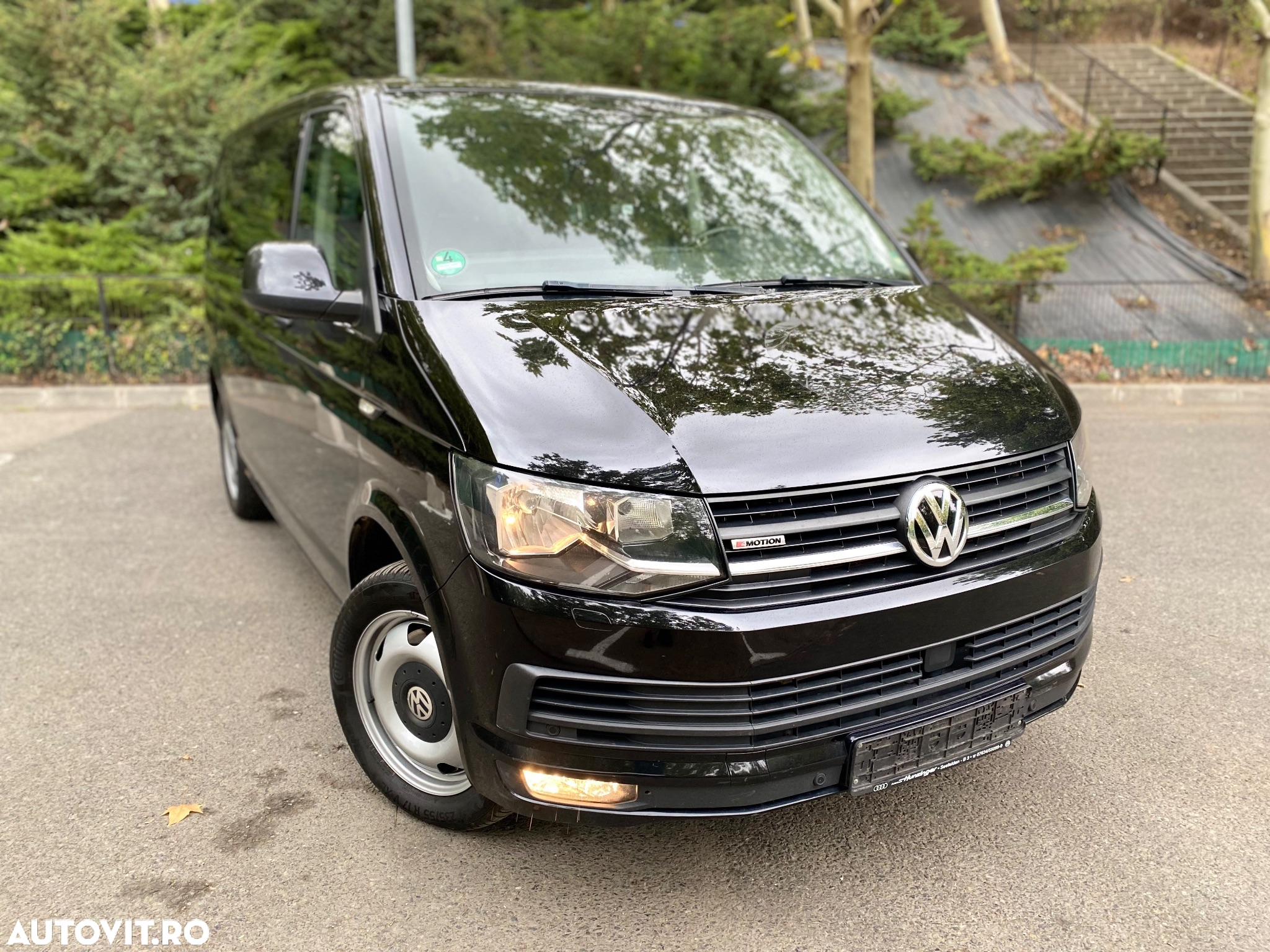 Volkswagen Transporter Caravelle DSG Kurz 4MOTION Highline - 3