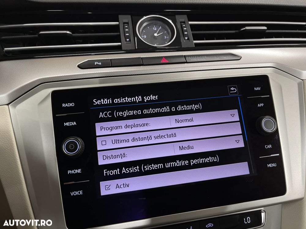 Volkswagen Passat 2.0 TDI SCR DSG Business - 18