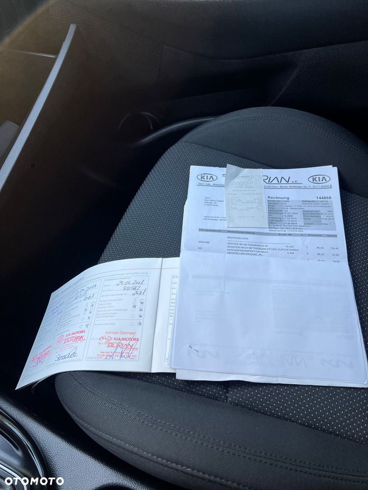 Kia Carens 1.7 CRDi L DCT - 21